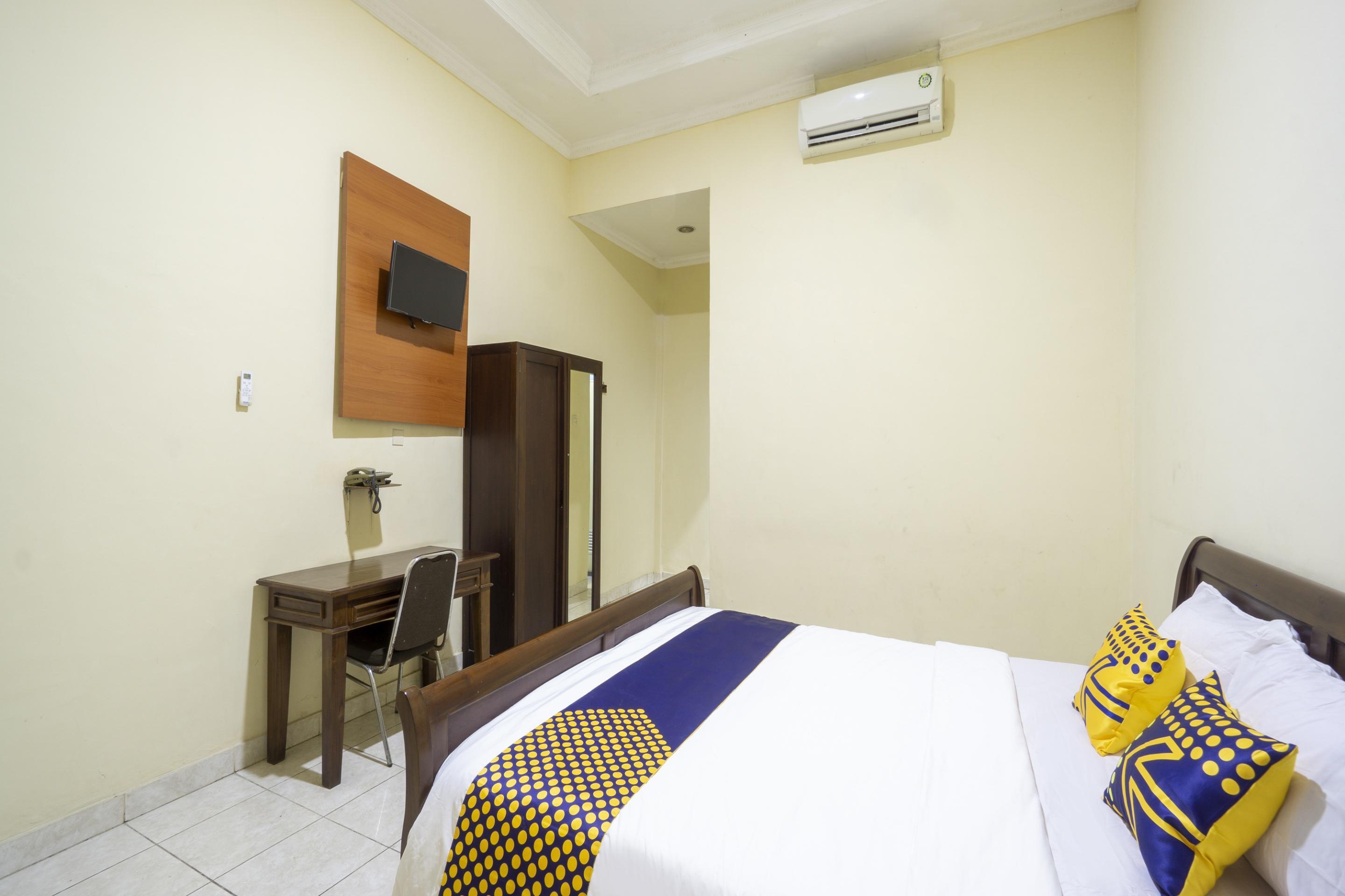 Super Oyo 3978 Hotel Danau Indah Bekasi Zewnętrze zdjęcie