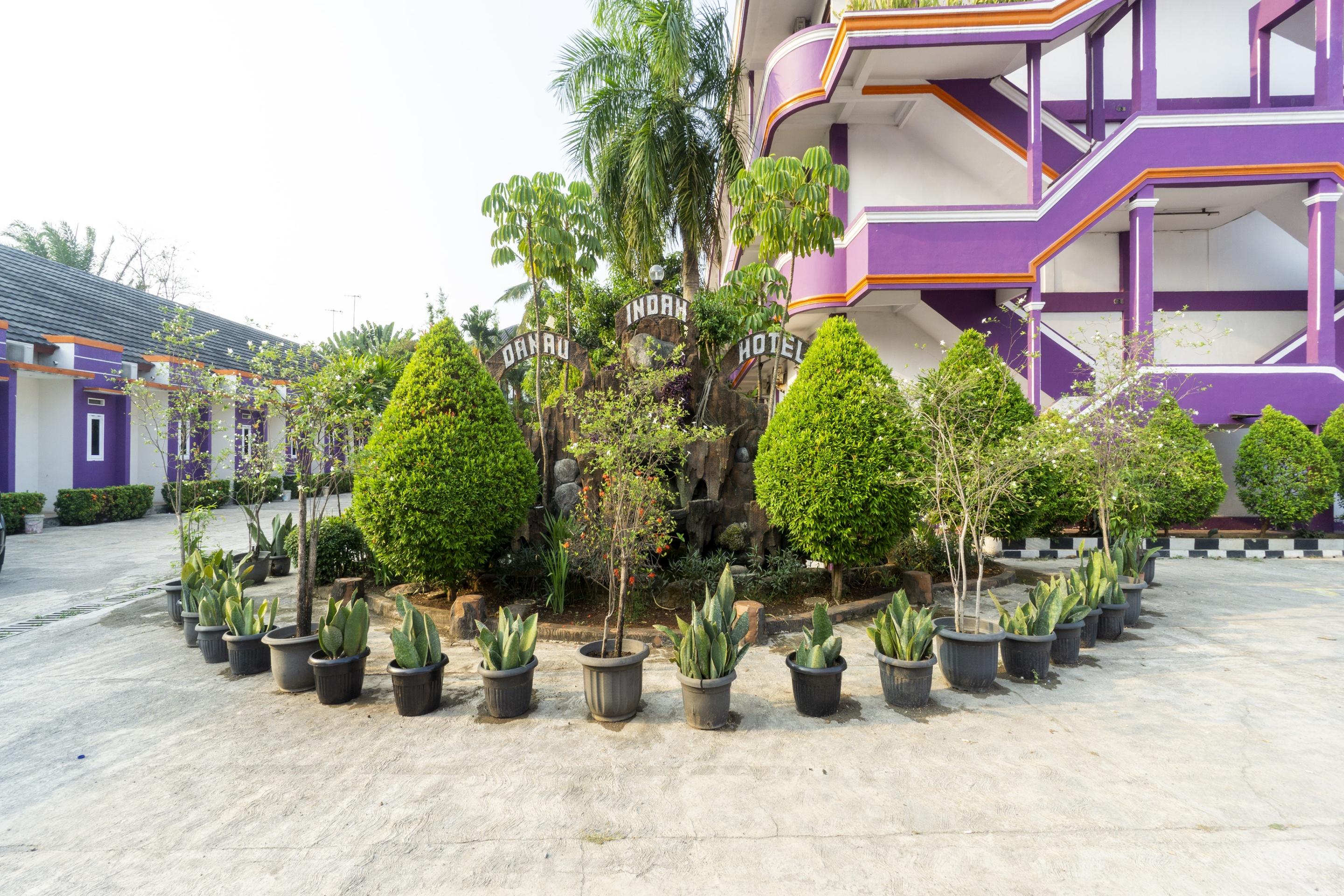 Super Oyo 3978 Hotel Danau Indah Bekasi Zewnętrze zdjęcie